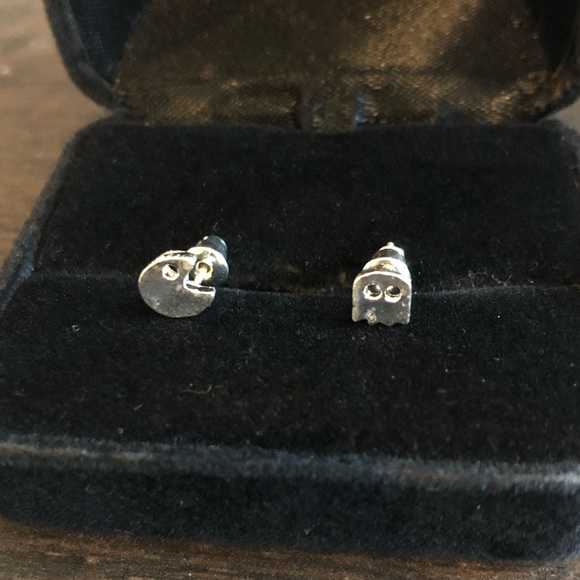 Classic video game Sterling silver stud earrings - Picture 2 of 3